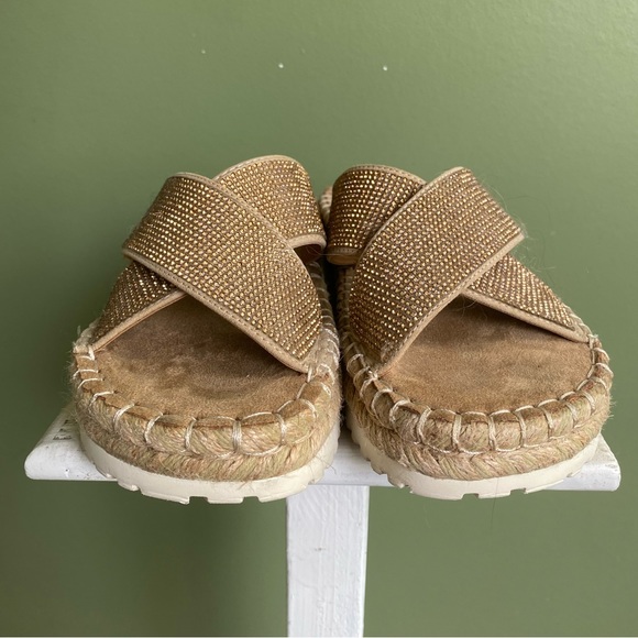 White Mountain sandals - Picture 2 of 8